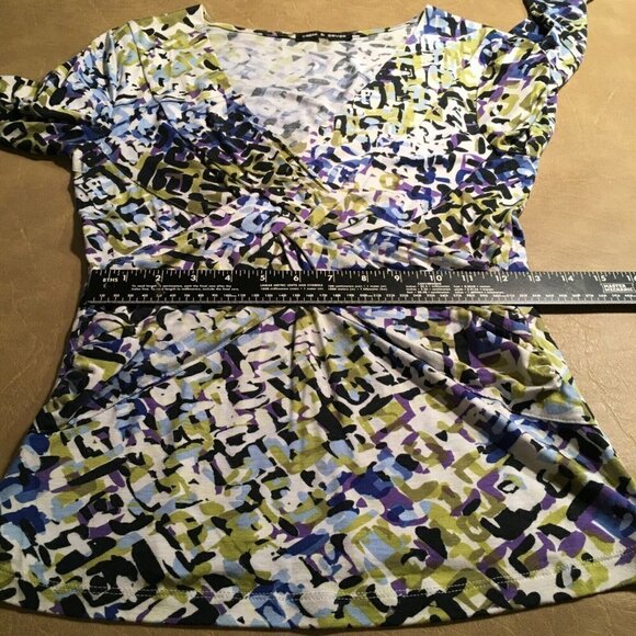 𝅺cable & GAUGE Fitted Pullover Top, Blue/White/Black/Purple print, NWOT, Size S - Picture 5 of 9